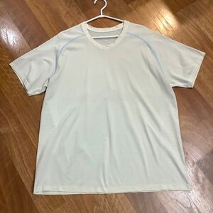 Men’s Lululemon Tee XL